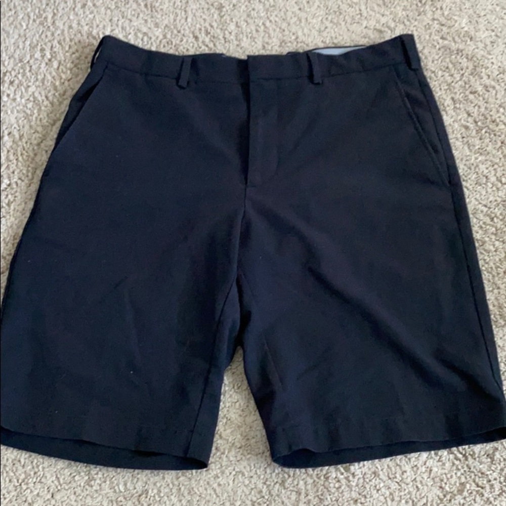 Walter Hagen Golf Shorts W32. Barely worn.